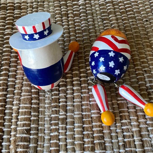 Two Patriotic Wooden Egg People Shelf Sitters - Picture 5 of 7